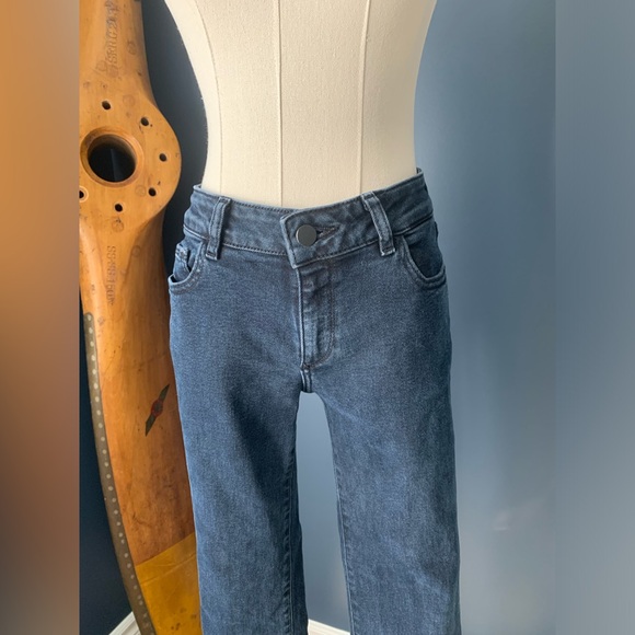 DL1961 Mara jeans. Size 26 - Picture 3 of 16